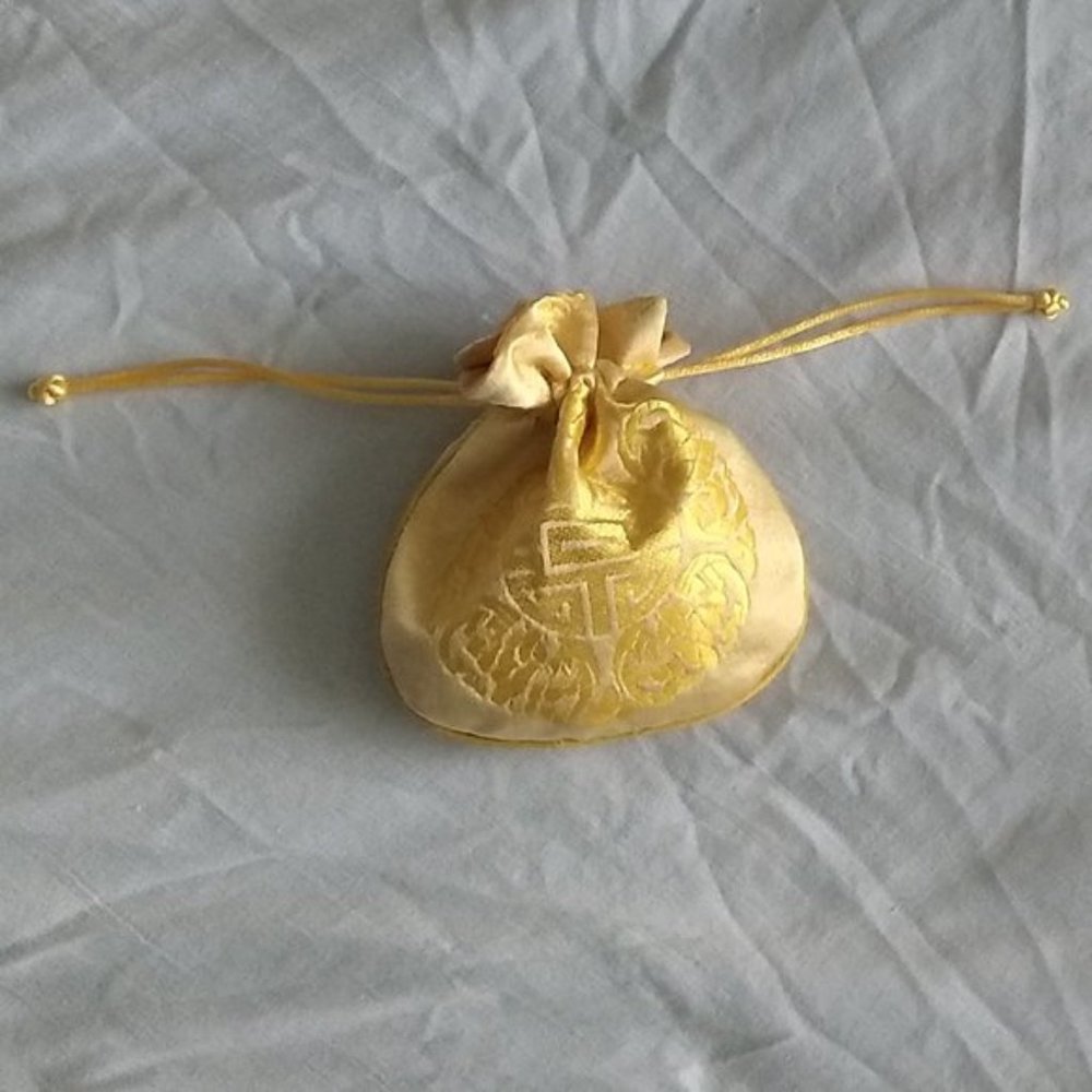 Brocade Drawstring Pouch - Picture 3 of 3